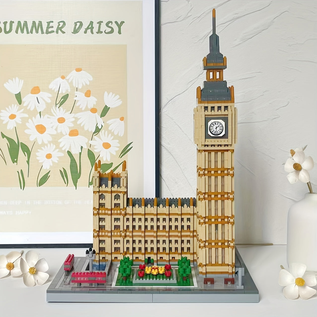 3979 particles a worldrenowned landmark building Big Ben a micro particle ABS building block model threedimensional assembly souvenir ornaments birthday figurines and gifts